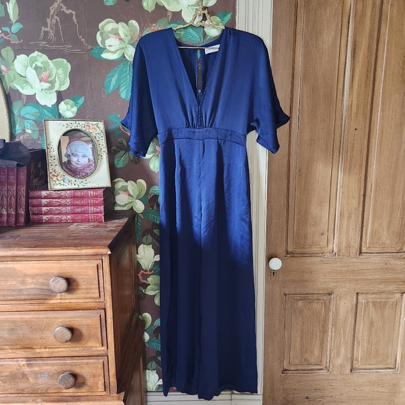 Petal & Pup Dresses & Skirts - PEDAL & PUP Elegant Navy Blue Satiny Jumpsuit SIZE M